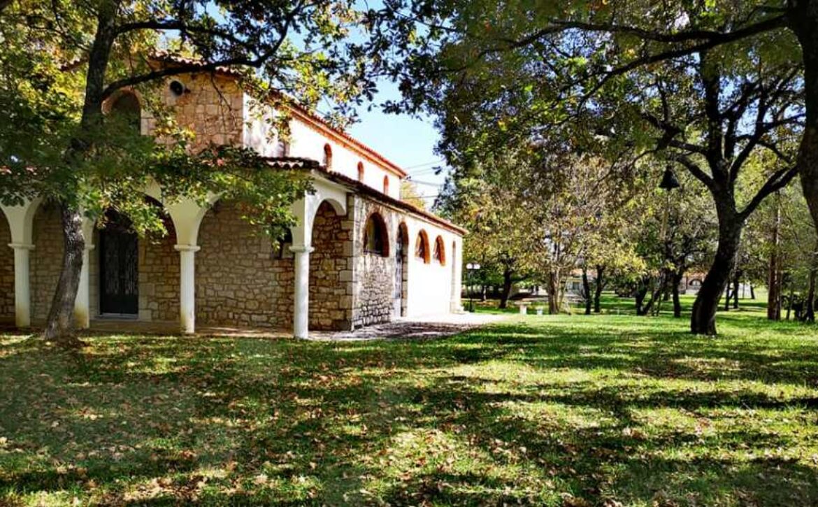 agia-triada-paradeisia